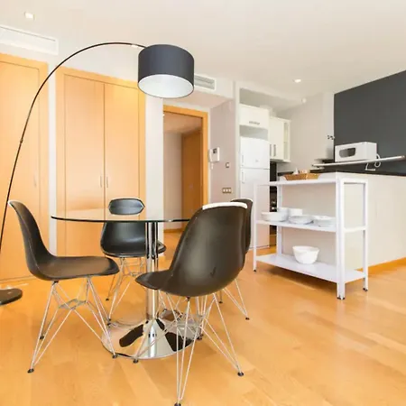 Amoblados Espana Aparthotel 4*